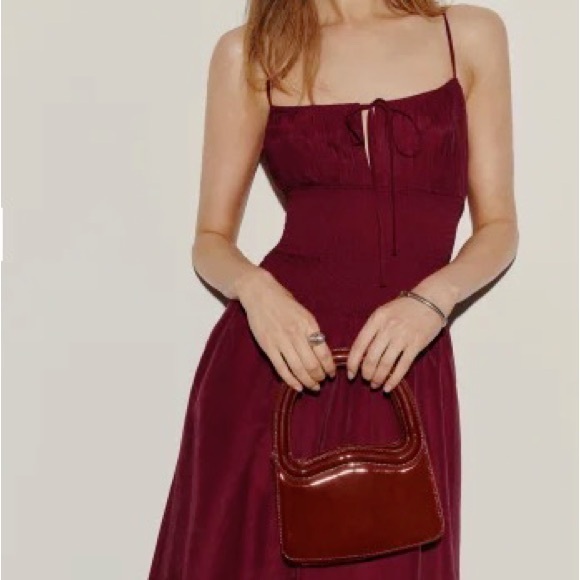 Reformation Laly Dress in burgundy - Picture 4 of 7